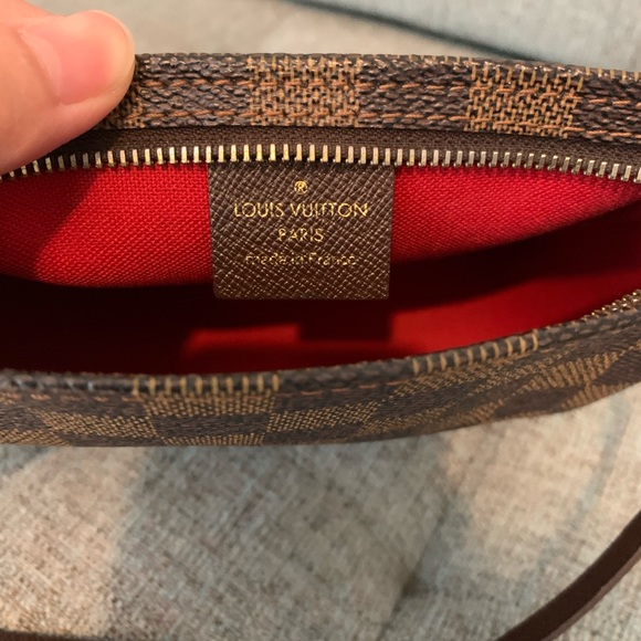 Louis Vuitton Trousse makeup pouch in Damier - Picture 2 of 9